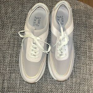 Naturalizer sneakers grey and beige size 8